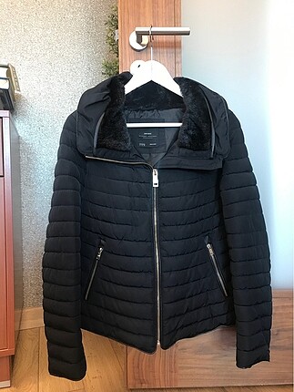 zara mont