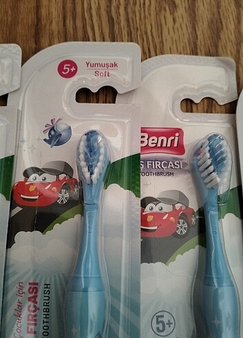 Beden Çocuk diş macunu ve diş fırçası