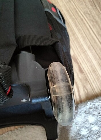 Coral High Tekerlekli Işıklı Sırt Çantası - Görsel 7