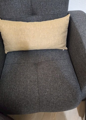  Beden gri Renk çekyatlı koltuk takımı yeni 13.000tl pazarlık payı var