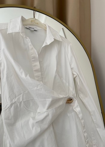 Düğmeli Beyaz Keten Kadın Gömlek - Görsel 3