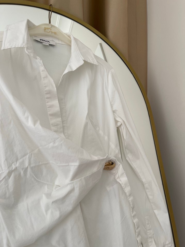 Düğmeli Beyaz Keten Kadın Gömlek - Görsel 2
