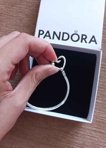 Pandora Pandora Moments Kalp Kilitli Bileklik