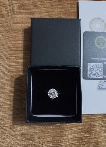 Zen Diamond 1 Karat Mozanit Pırlanta