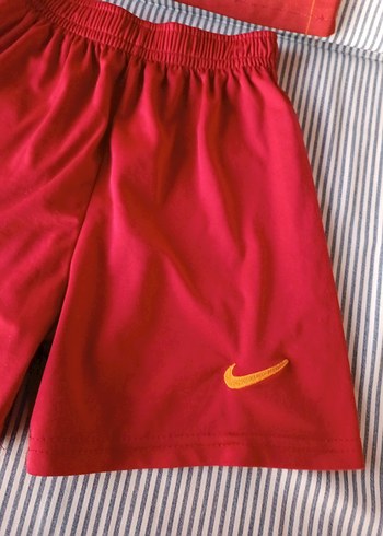 Nike Galatasaray Erkek Kısa Kollu Forma ve Şort Takımı