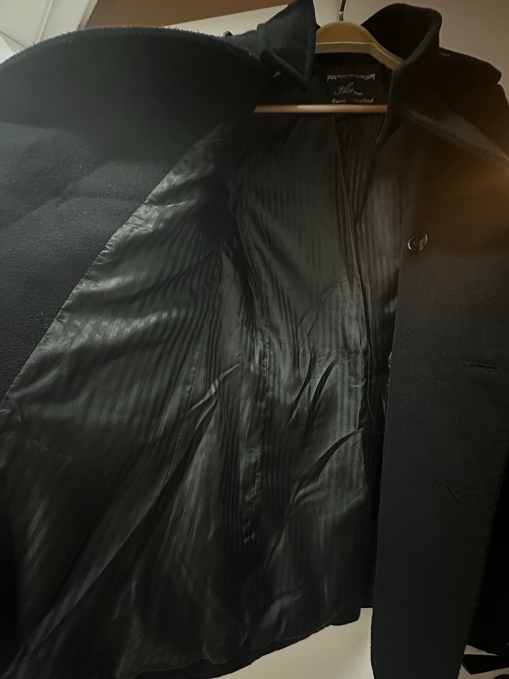 Siyah Erkek
 Kaşe Kaban - Görsel 3