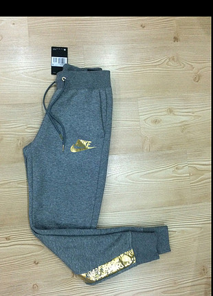 xs Beden Nike eşofman altı