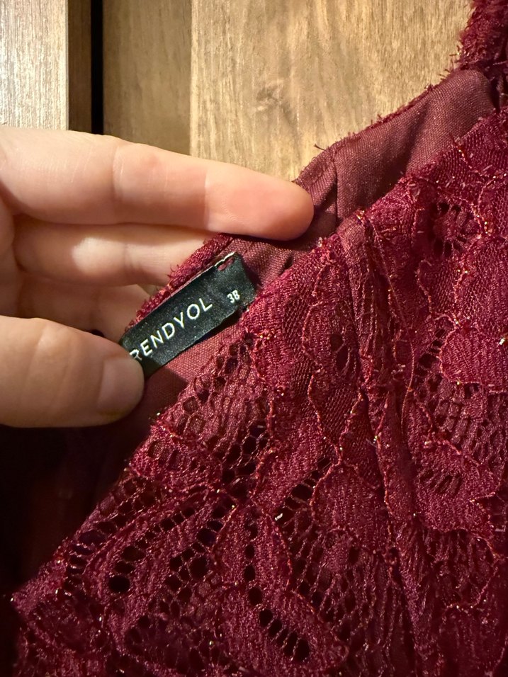 Bordo Dantel İşlemeli Uzun Bohem Elbise - Görsel 3