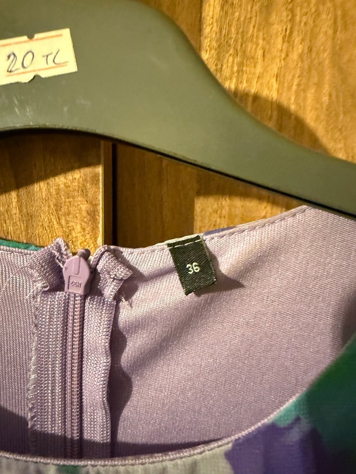 Bohem Tarzda Mor Çiçekli Uzun Elbise - Görsel 2