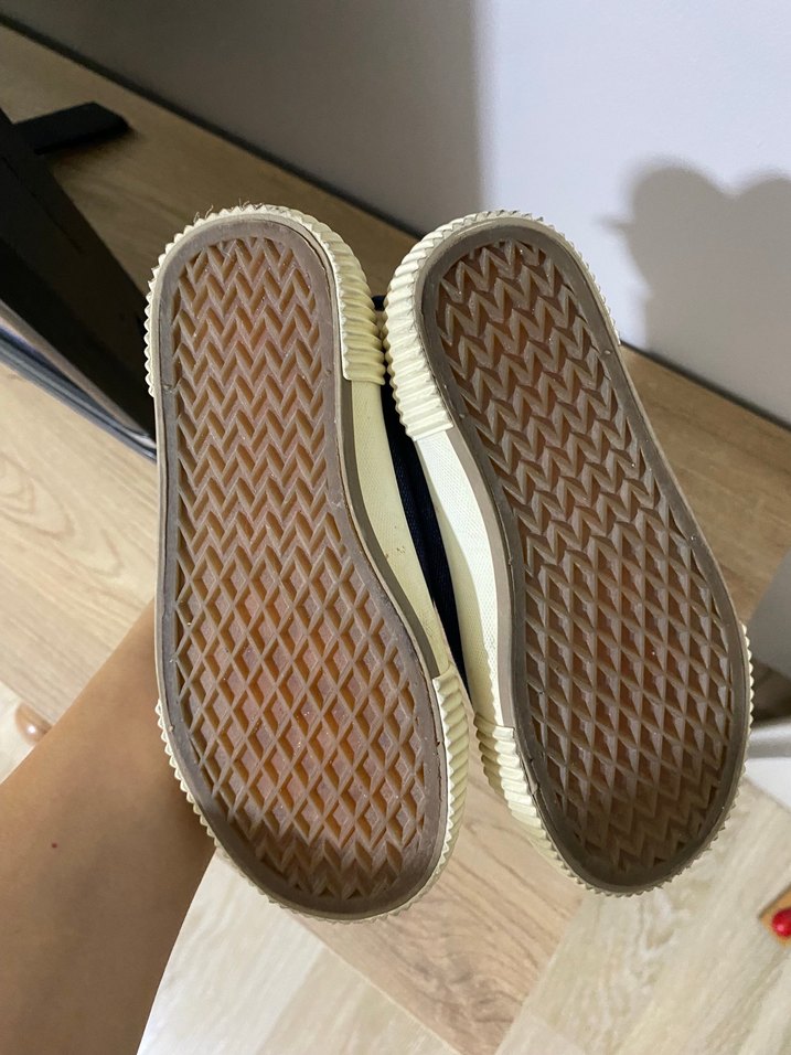 Gri Bağcıklı ve Cırtcırtlı Erkek Çocuk Kot Spor Ayakkabı - Görsel 3