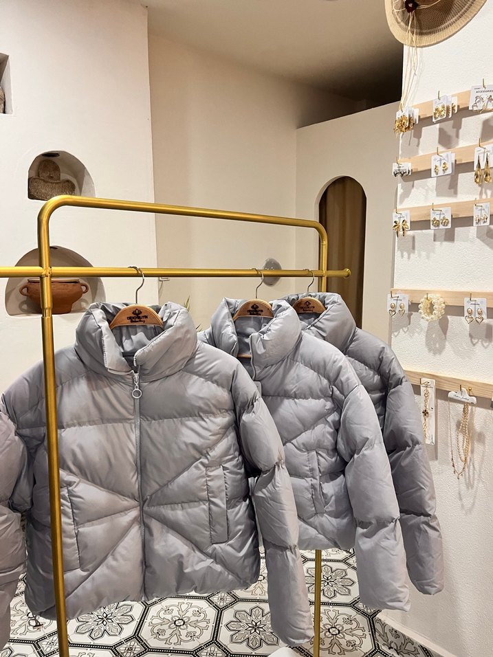 Gri Yüksek Yakalı Kadın Kışlık Mont - Görsel 4