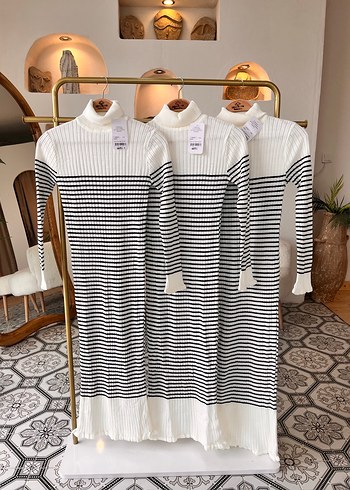 Çizgili Uzun Kollu Triko Elbise - Görsel 2