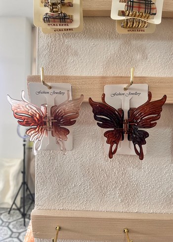 Kahverengi Boncuklu Kelebek Saç Tokası - Görsel 2