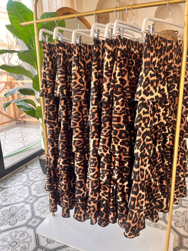 Kahverengi Leopar Desenli Uzun Fırfırlı Etek - Görsel 3