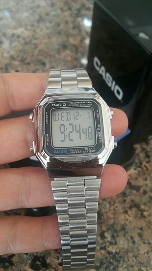 Retro casio saat