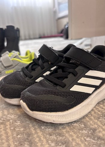 Adidas Çocuk Spor Ayakkabısı