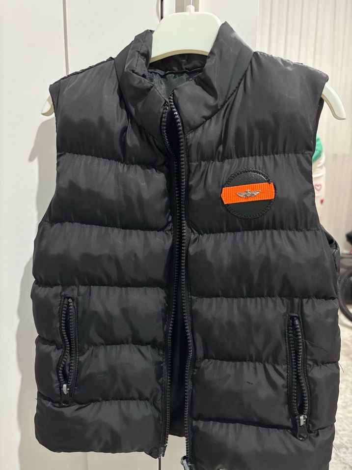 Erkek Çocuk Siyah Fermuarlı Yelek - Görsel 2