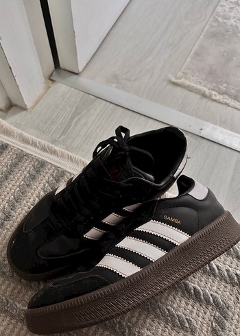 Adidas ayakkabı