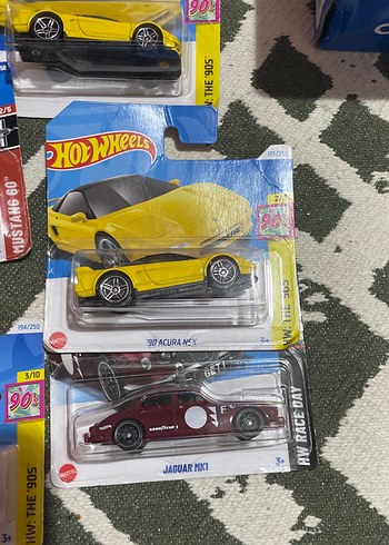 Çok Renkli Hot Wheels Oyuncak Arabalar Seti - Görsel 3