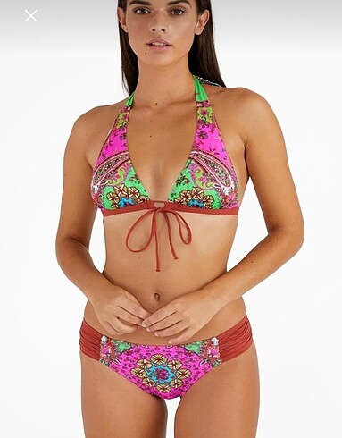 Ayyıldız bikini takımı