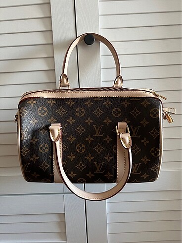 LOUIS VUITTON TOTE BAG