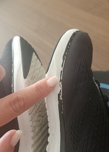 35 Beden Skechers çocuk ayakkabısı