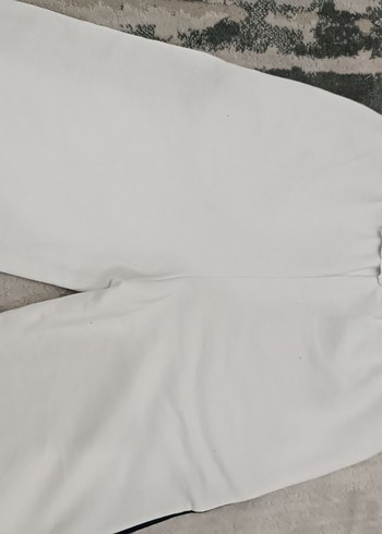 Beyaz Erkek Çocuk Rahat Kesim Şort - Görsel 3