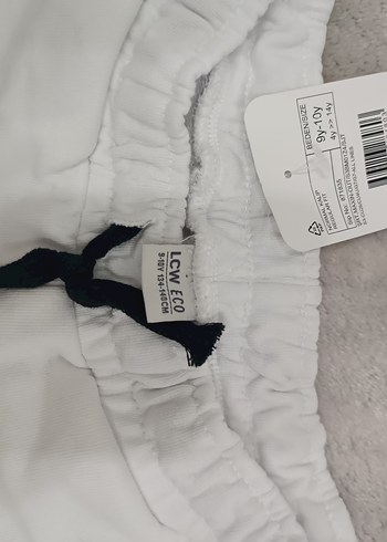 Beyaz Erkek Çocuk Rahat Kesim Şort - Görsel 2