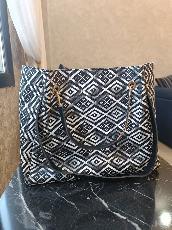 Gri Desenli Kadın El Çantası - Görsel 3