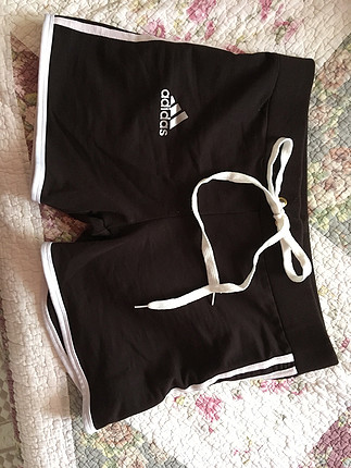 Adidas şort