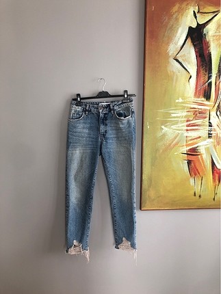 Zara Yeni Sezon Paça Detaylı Jean Kot