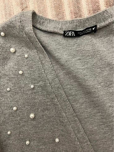 Zara İncili hırka