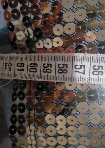 Kadın Altın Renkli Payetli Kolsuz Bluz - Görsel 2