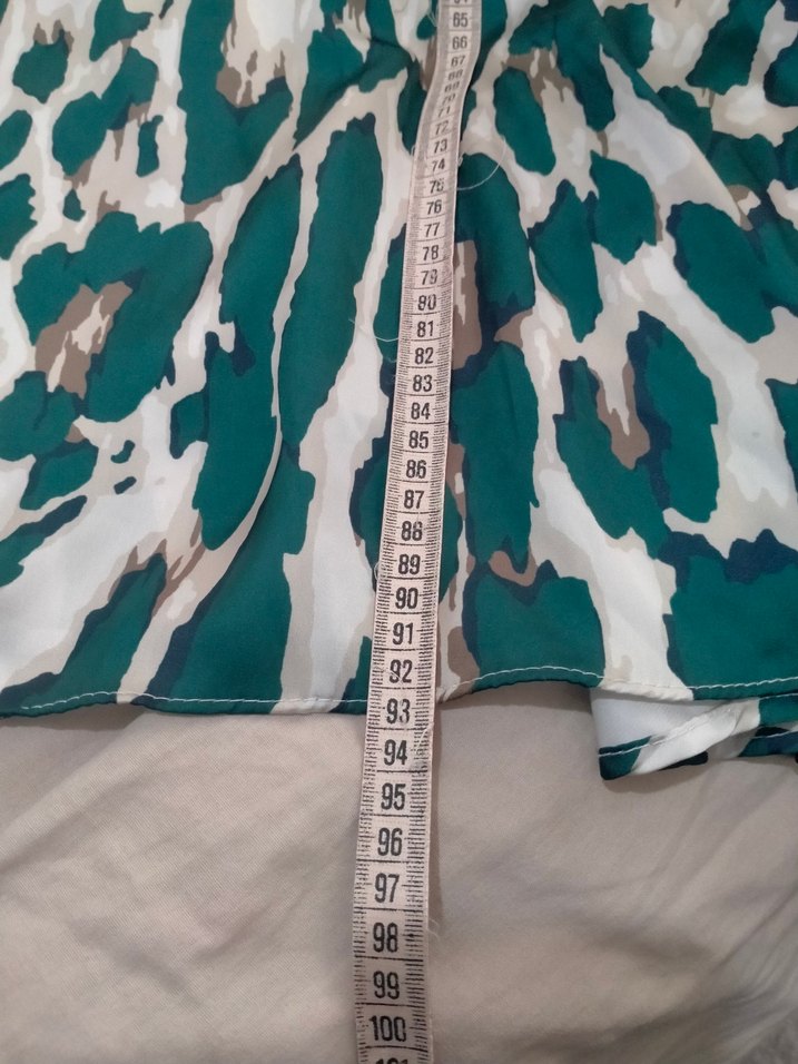 Yeşil Desenli V Yakalı Midi Elbise - Görsel 5