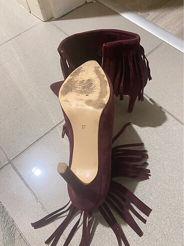 37 Beden bordo Renk Yeni topuklu