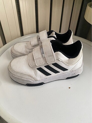 Orijinal marka Adidas yeni çocuk ayakkabısı