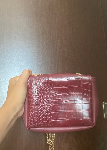 Versace 19.69 Bordo Deri Yılan Desenli Tokalı Kadın Çanta