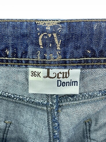 36 Beden çeşitli Renk LC Waikiki Jean / Kot %70 İndirimli.