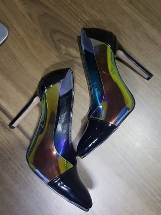 Hologram stiletto