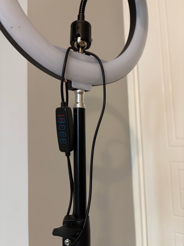 Işıklı Siyah Selfie Çubuğu ve Tripod - Görsel 3