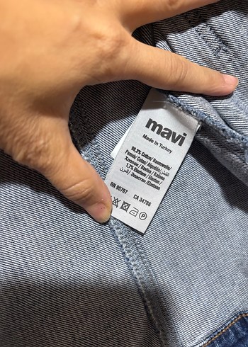 Mavi jean marka, Düğmeli Kolsuz Batik Desenli Denim Yelek - Görsel 4