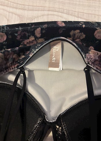 Penti Çiçek Desenli Siyah Gotik Bralet - Görsel 4