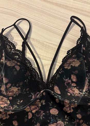 Penti Çiçek Desenli Siyah Gotik Bralet - Görsel 2