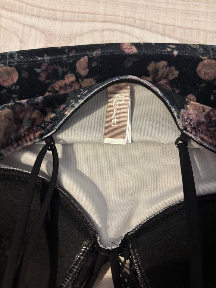 Penti Çiçek Desenli Siyah Gotik Bralet - Görsel 4