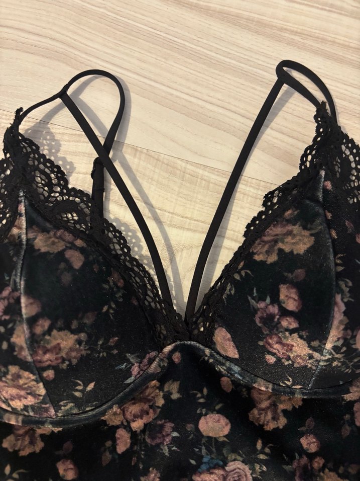 Penti Çiçek Desenli Siyah Gotik Bralet - Görsel 2