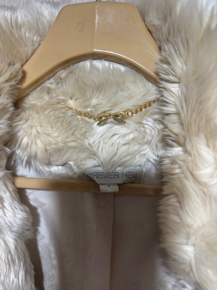 Forever New Kadın  Beyaz Suni Kürk Midi Ceket - Görsel 2