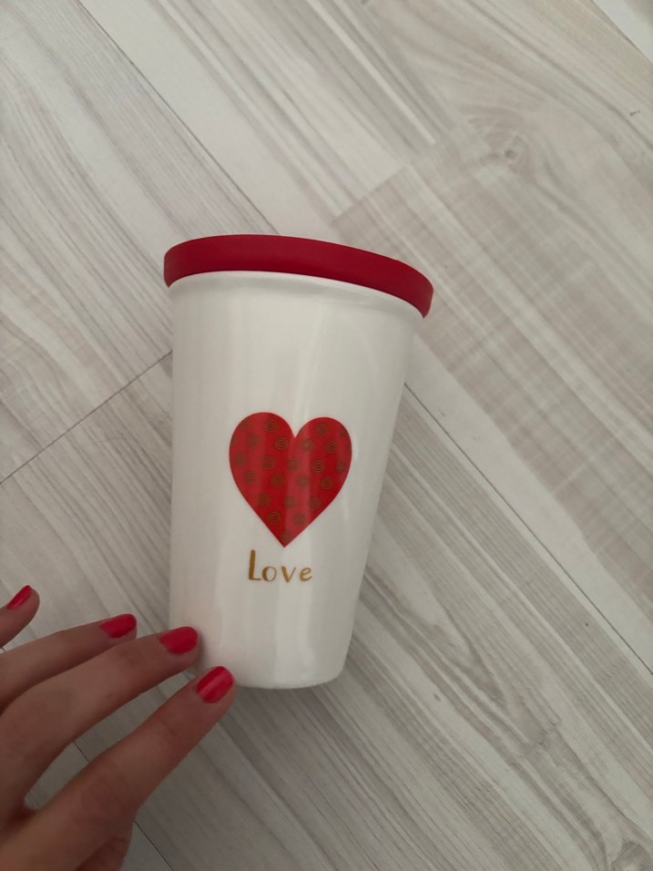 Kırmızı Kapaklı Love Temalı Kupa - Görsel 2