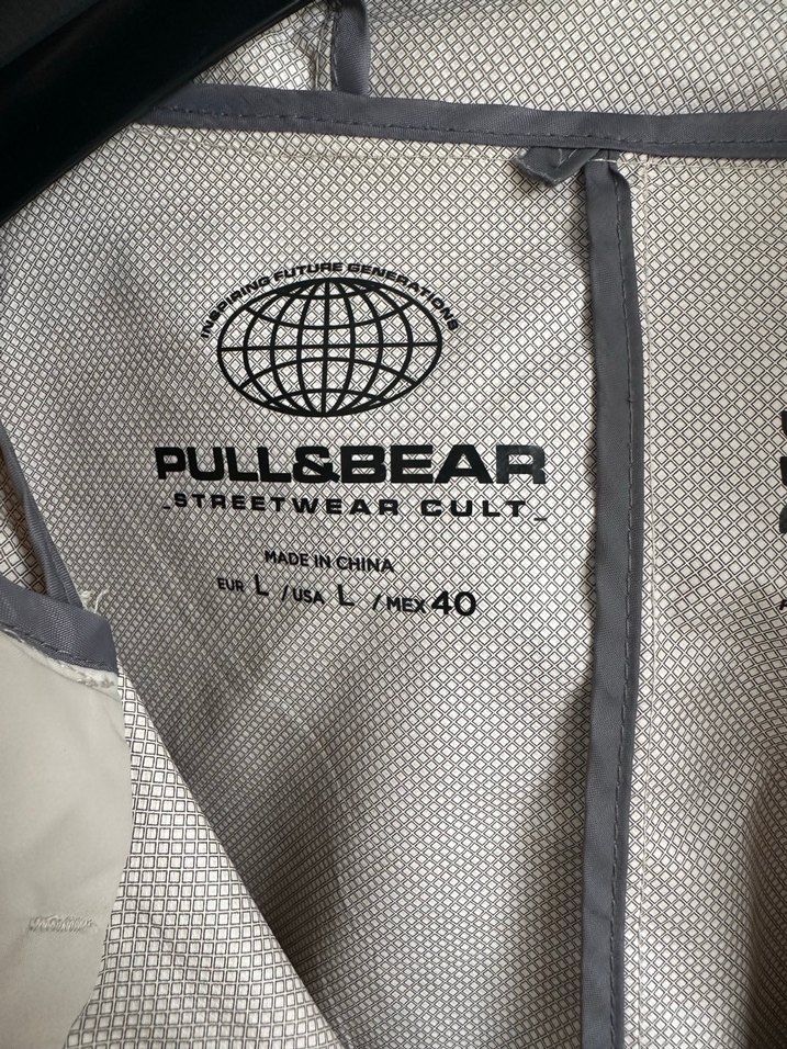 Erkek Bej Gri Kapüşonlu Rüzgarlık Mont - Görsel 2