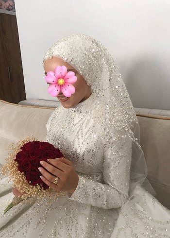 Uzun Kollu Yüksek Yakalı Ağ Kesim Gelinlik - Görsel 3