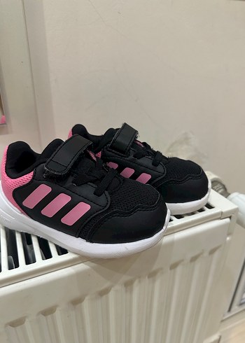 Adidas 22
